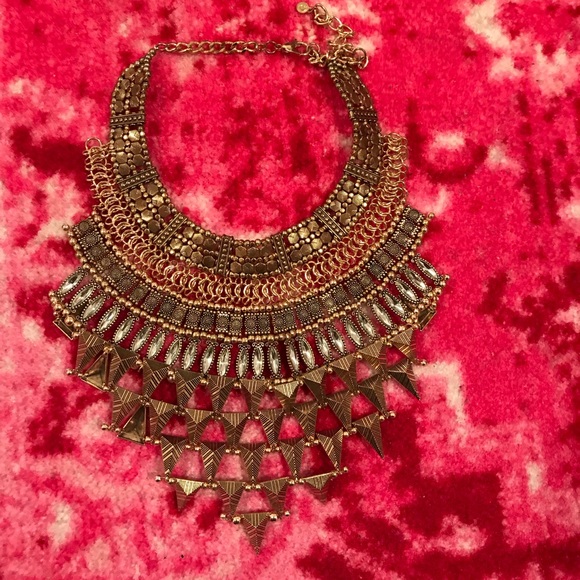 Necklace - Picture 1 of 4